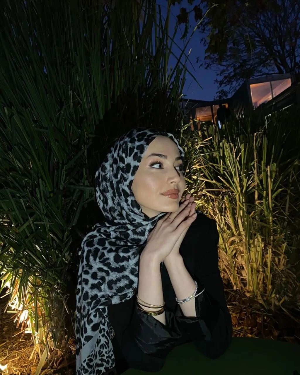 Esra - Ataşehir Escort