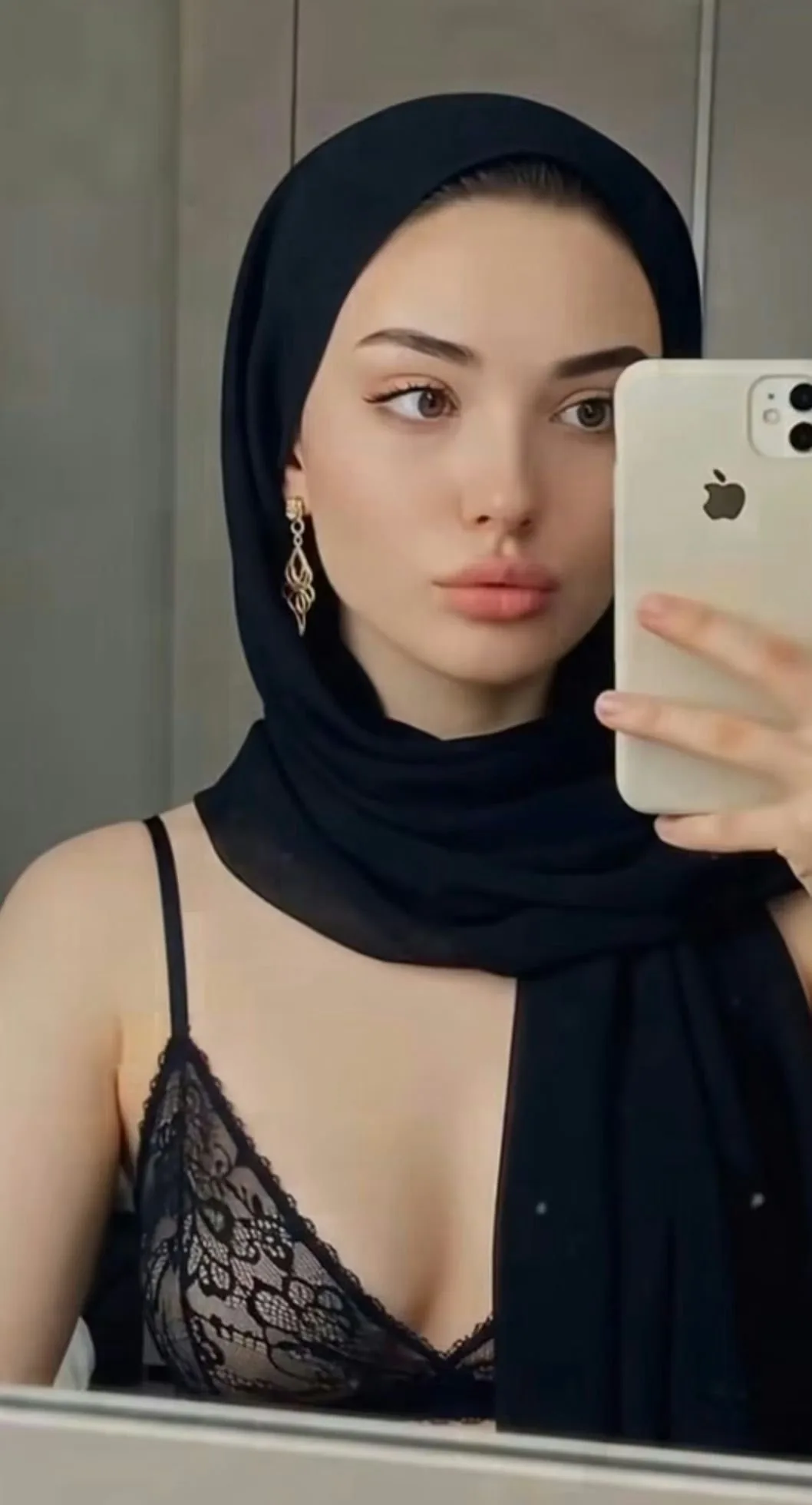 Alina - Ataşehir Escort